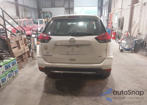 2017 Nissan Rogue S z USA, uszkodzony, nr VIN 5N1AT2MV2HC799475